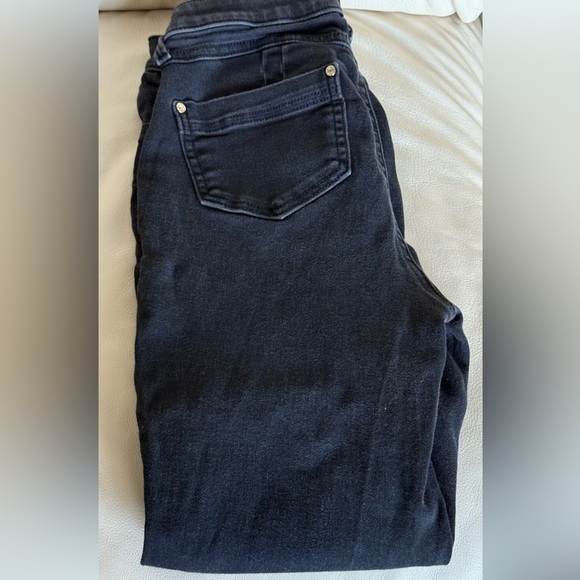 Jennifer Lopez Black Jeans - Picture 1 of 11